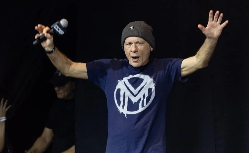 El cantante Bruce Dickinson. Foto: Hugo Salvador/El Universal.