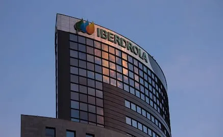 Iberdrola concreta su salida de México; cierra la venta de su filial a COX Asset