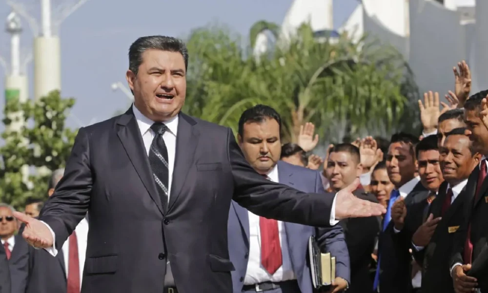 México siempre sí investigará a Nasson Joaquín: Juez ordena reabrir carpeta contra exlíder de La Luz del Mundo