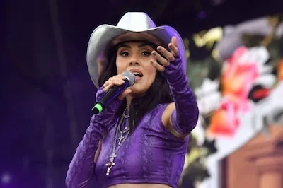 Nazaret ‘N’, de Metaxchange, demanda a Sandra Echeverría por extorsión y delincuencia organizada