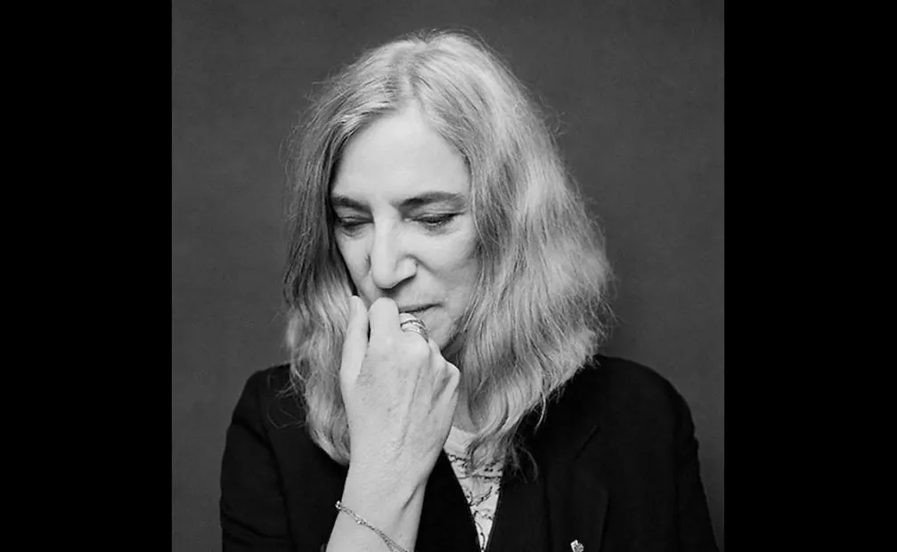 Patti Smith, la “madrina del punk” que convirtió la rebeldía en arte y ahora conquista el Princesa de Asturias