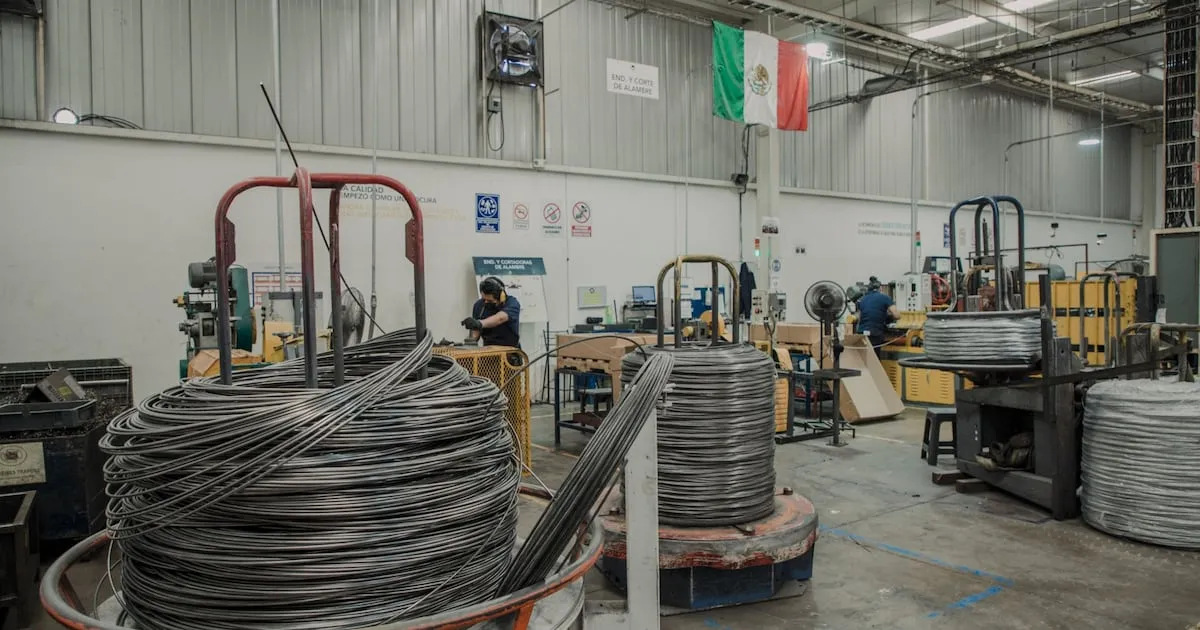 PIB de México ‘sufre’ en primer trimestre de 2026: Se contrae 0.8% por caída de agricultura y manufactura