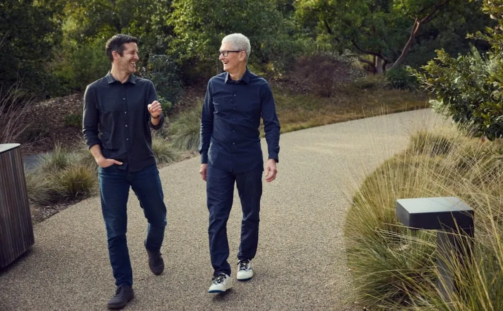 Tim Cook deja la dirección de Apple: John Ternus será el nuevo CEO. Imagen: Apple