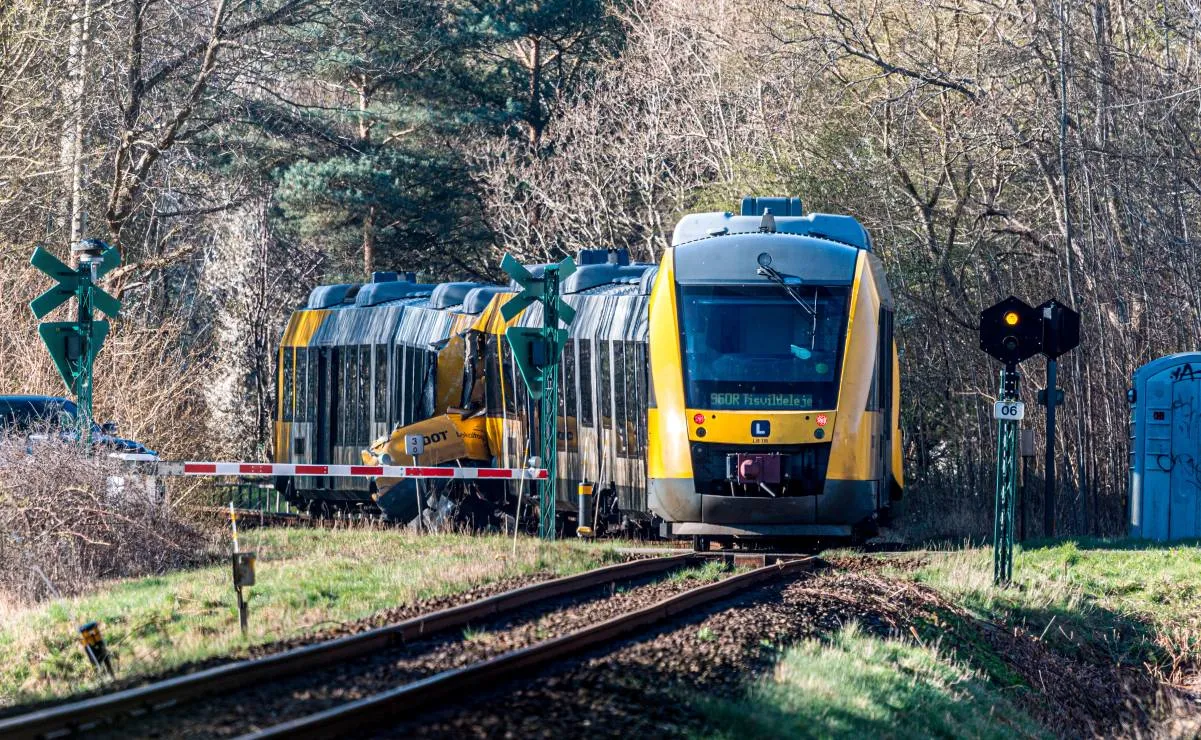 Se registra un choque frontal entre dos trenes en Copenhague, Dinamarca; hay 17 heridos