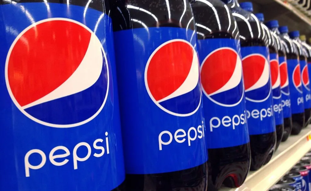 Suben ventas de PepsiCo tras recorte de precios; productos sin ingredientes artificiales también impulsan demanda