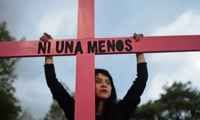 VIDEO: En India, hombre lleva los restos de su hermana al banco para demostrar su muerte; no tenía certificado de defunción