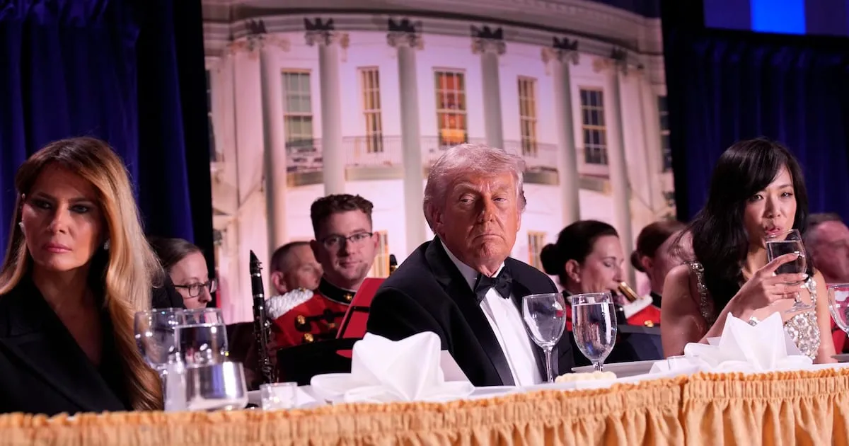 VIDEOS: Servicio Secreto evacua a Trump de cena de corresponsales de la Casa Blanca por disparos