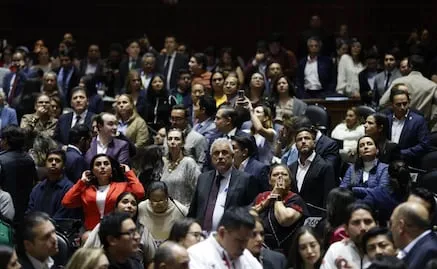 Morena aplica “albazo” y aprueba reelección de magistrados del Tribunal Electoral; oposición alerta sobre permanencia de 17 años