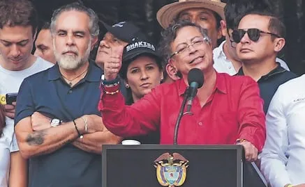 Colombia acusa a Ecuador de "injerencia" electoral tras anuncio sobre aranceles; busca impulsar a la extrema derecha, acusa Petro