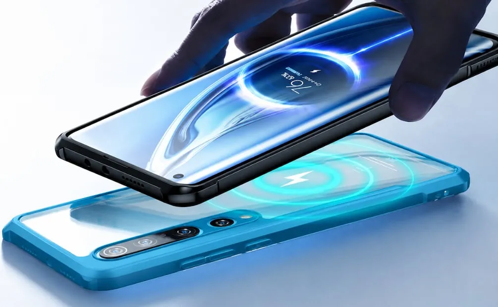 La carga inalámbrica inversa es una función segura, y viene integrada en celulares de gama media y alta. Foto: Xiaomi