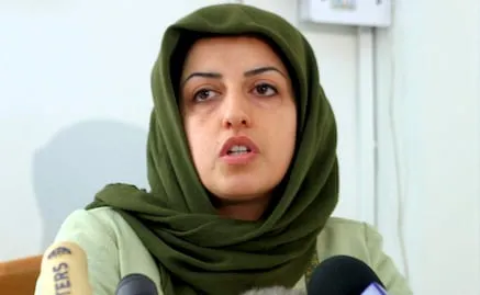 Dan de alta a Narges Mohammadi, premio Nobel, tras 2 semanas hospitalizada; fue golpeada brutalmente, dice familia