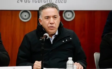 Por tercera ocasión consecutiva, senador Enrique Inzunza falta a sesión en el Senado; Murat asiste como suplente