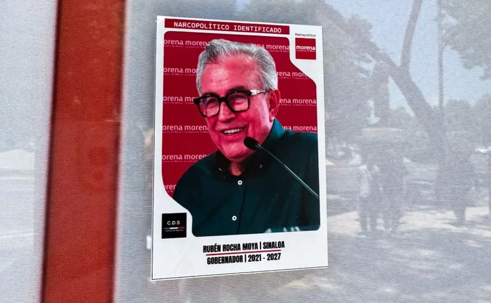 Estampas de Rocha Moya y políticos acusados por EU en exposición de Panini. Foto: Mauricio Contreras y Sahar Palmieri