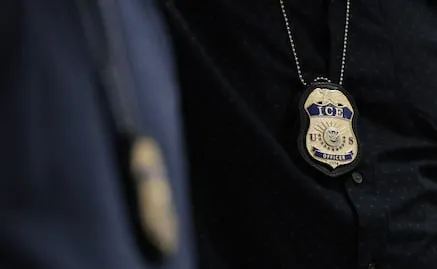 ICE arresta a hermana de directivo de GAESA; EU revoca su residencia por presunta amenaza a la seguridad