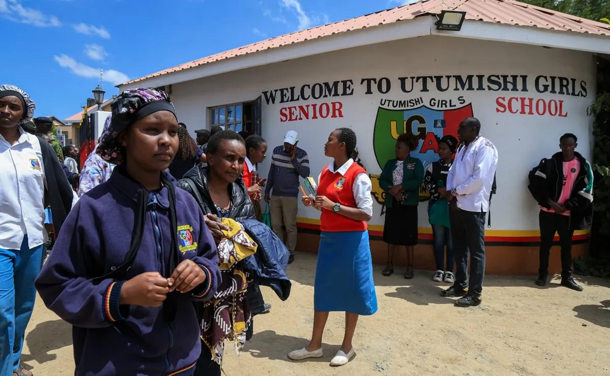 Incendio en escuela de niñas deja 16 estudiantes muertas en Kenia; se desconoce la causa del fuego