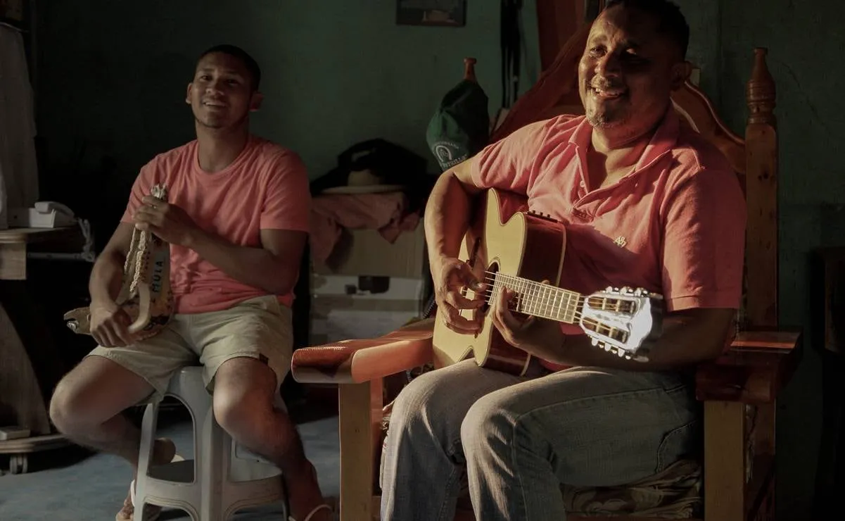 "Los hijos de la costa": el documental que celebra la música tradicional de Oaxaca y Guerrero