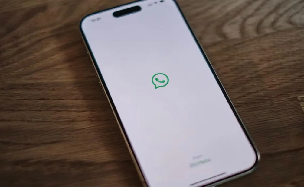 Evita caer en estafas telefónicas o llamadas  identificando los prefijos en WhatsApp. Foto: Unsplash