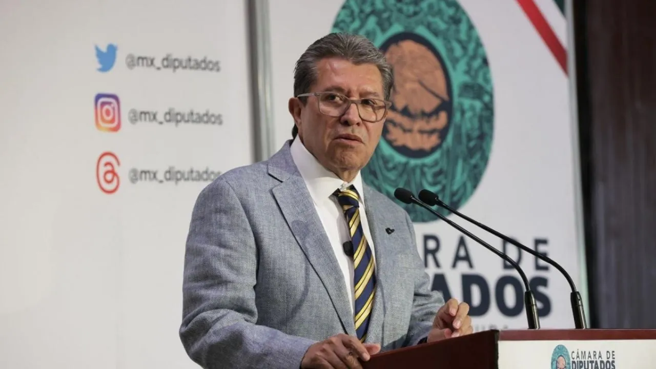 Monreal presenta iniciativa para garantizar el derecho a la protección de datos personales en servicios financieros