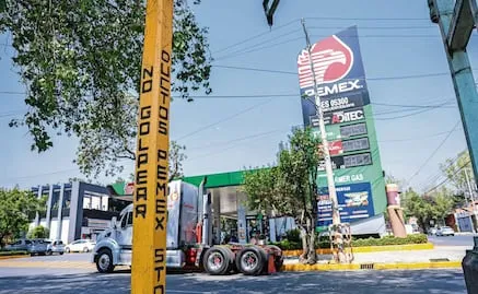 Mundial 2026 enfrenta turbulencia en México; controladores aéreos advierten huelga por sobrecarga y pérdida salarial de hasta 30%
