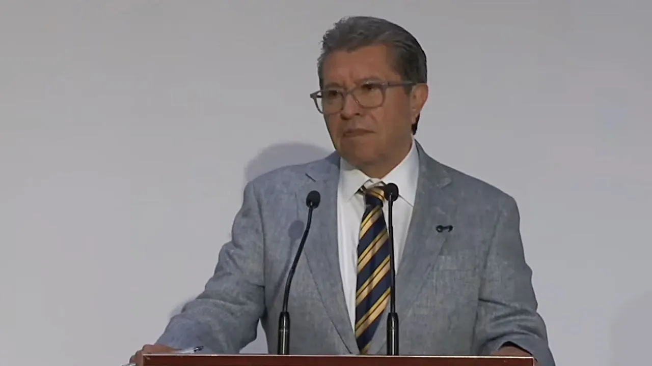 “No habrá simulación de Sheinbaum ni va a patear el bote ante desplazados en Guerrero”, asegura Monreal