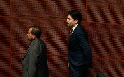 Peña Nieto es captado en México; exsecretario político municipal de Ixtapan de la Sal se toma foto con él