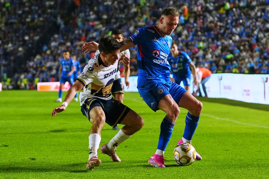 Pumas y Cruz Azul en la Final de Ida del Clausura 2026, celebrada en el Estadio Ciudad de los Deportes - Foto: Imago7
