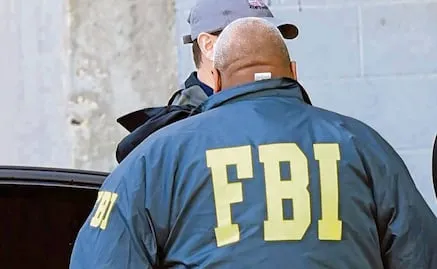 FBI investigan a 2 adolescentes en Houston; planeaban ataque contra una sinagoga