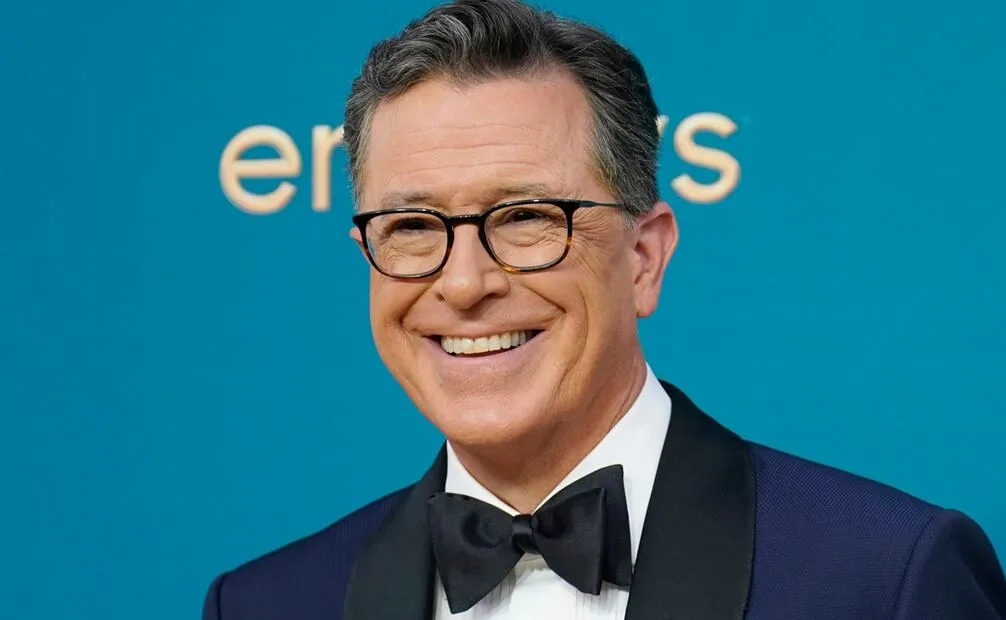 Trump celebra el fin del show de Stephen Colbert; califica al presentador como un "completo idiota" tras agudas críticas