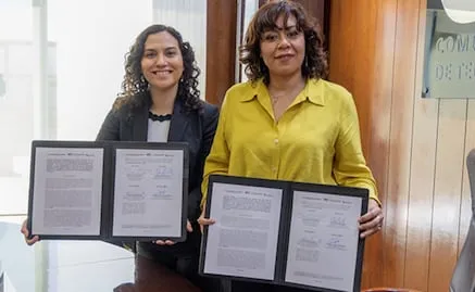 Comisión Antimonopolio sanciona a empresas coludidas en licitaciones de material para radiografías; señala afectación a salud pública