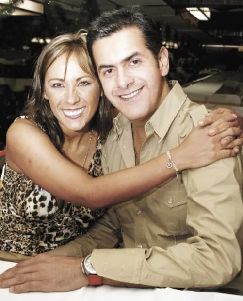 Consuelo Duval comparte la foto en bra que asegura, le costó su matrimonio