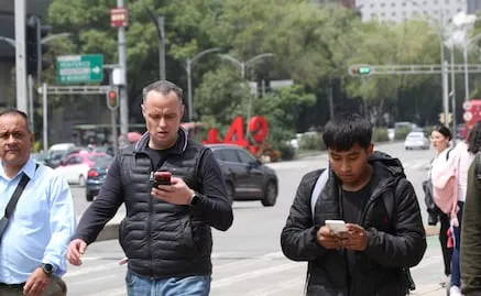 Advierten que padrón de líneas telefónicas podría aumentar mercado negro de SIM y robo de identidad; experto pide posponer fecha límite