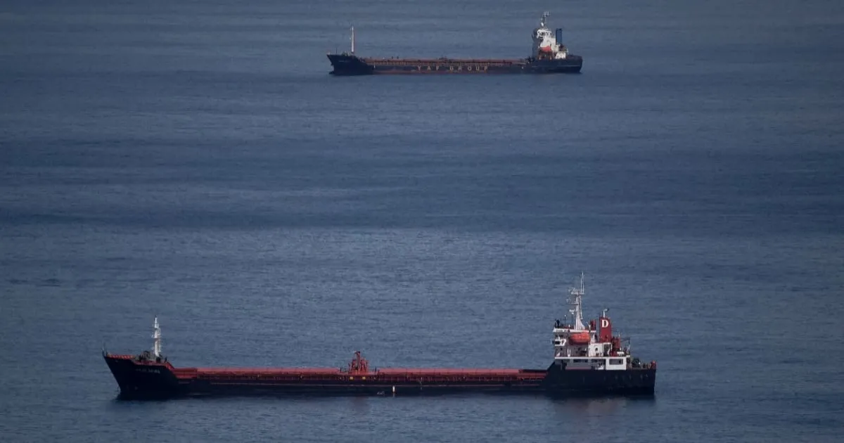 Irán exigirá a buques comprar una póliza de seguro para cruzar el Estrecho de Ormuz: ‘Será obligatorio’