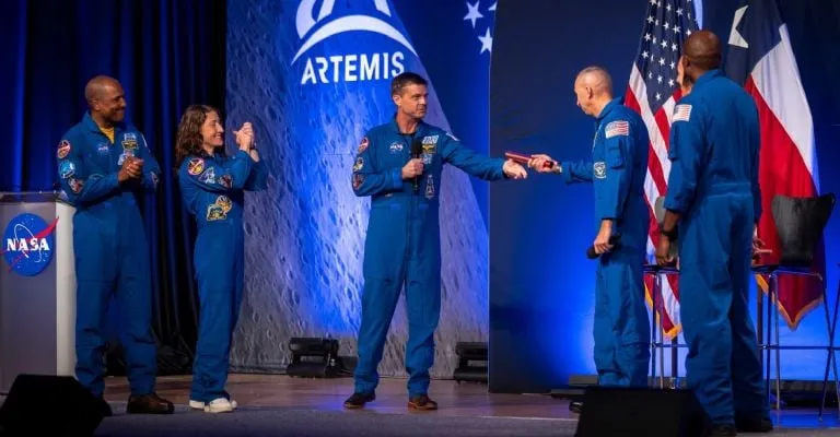 La misión Artemis III llevará tres astronautas de la NASA y uno europeo; no llegarán hasta la Luna