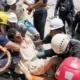 "Permiso para salvar vidas" en Venezuela; voluntarios protestan ante controles para acceder a zona de desastre tras terremotos