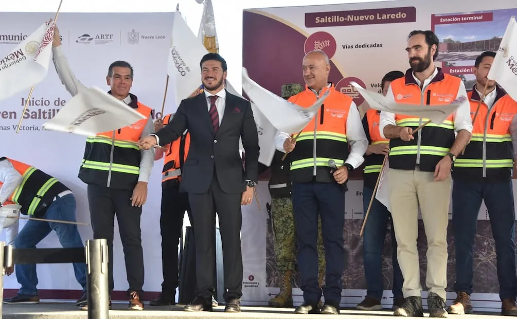 El gobernador Samuel Alejandro García Sepúlveda asiste al banderazo de salida a la construcción del tren de pasajeros. Foto: Emilio Vázquez / EL UNIVERSAL
