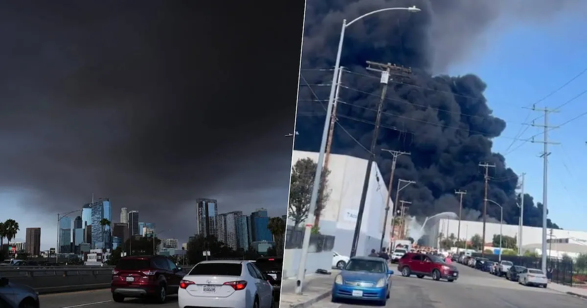 (VIDEOS) Incendio de enorme almacén ‘oscurece’ el cielo de Los Ángeles; bomberos llaman a resguardarse