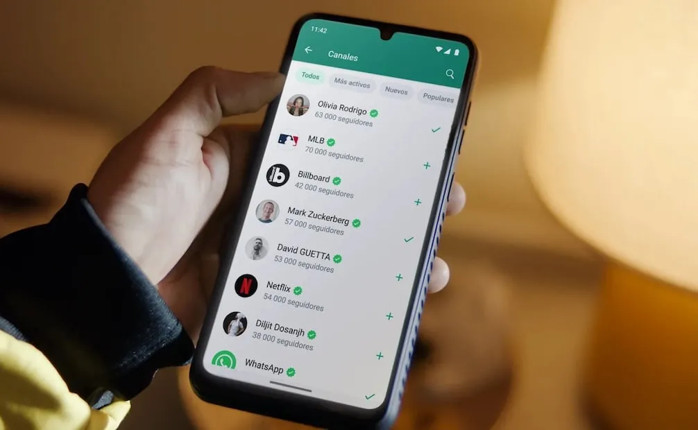 El chat lateral de WhatsApp permitirá hacer consultas rápidas. Foto: WhatsApp Web