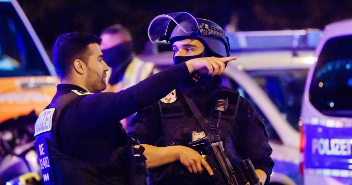 Abaten al autor de atropellamiento masivo en Marcha del Orgullo de Berlín, reportan medios alemanes