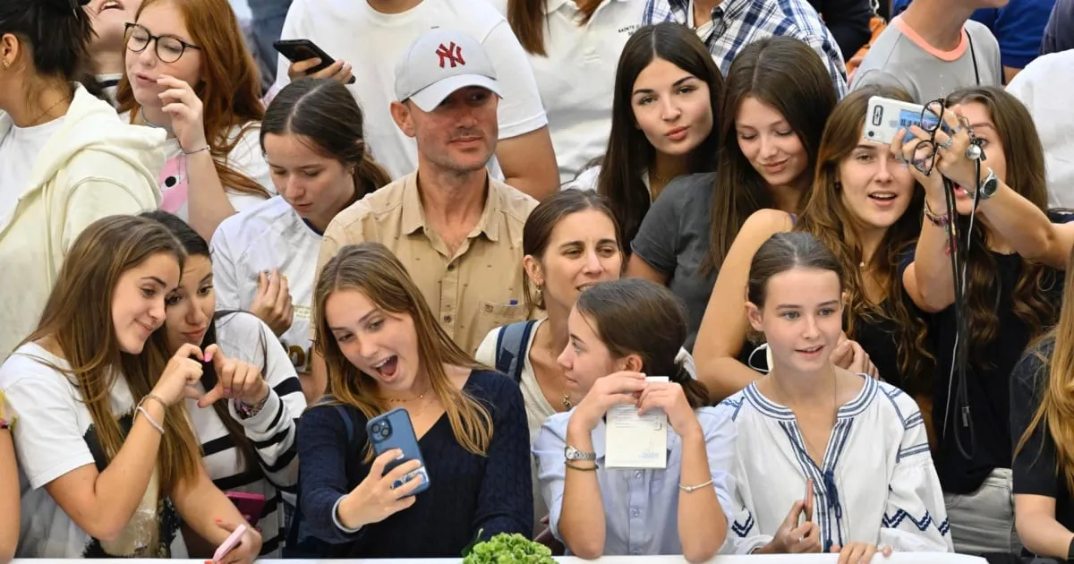 ¿Adiós a TikTok e Instagram? Francia prohíbe redes sociales a menores de 15 años; esto dice la nueva ley