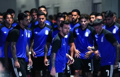 Argentina vs. España: Estas son las supuestas ‘ayudas’ arbitrales al equipo de Lio Messi (Videos)
