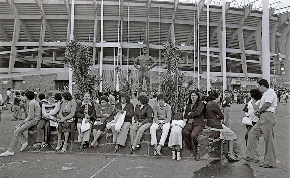 Aspirantes se jugaban su ingreso a la UNAM en el Estadio Azteca; mira la galería de fotos