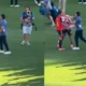 Auxiliar argentino que golpeó a Dani Olmo explica su agresión: "Fue una reacción a un dicho"