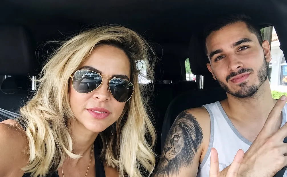 Aylín Mujica con su hijo Mauro.