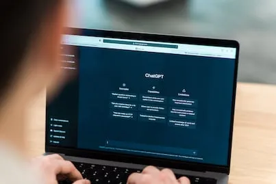 ChatGPT estrena GPT-Live para conversaciones de voz más naturales con IA
