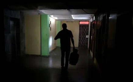 Cuba restablece progresivamente la electricidad tras apagón masivo; aún se desconoce origen del corte
