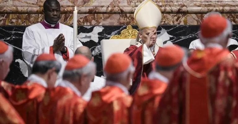 Al papa León XIV le han pedido los cardenales que trabaje por la unidad de la Iglesia, por lo que el cisma de los lefebvrianos es un problema