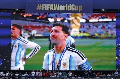 Lionel Messi llora en la final tras perder 1-0 contra España. (Foto: EFE)