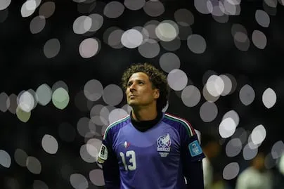 Guillermo Ochoa: Los tres mejores momentos del portero mexicano en Copas del Mundo