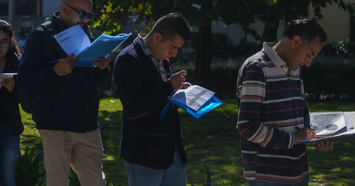 IMSS da de baja a 55 mil trabajadores tras detectar simulación laboral: ‘Esos puestos nunca existieron’