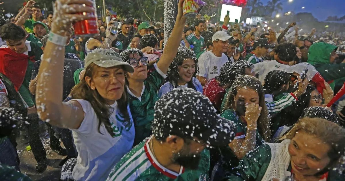 ‘Ley Seca es insuficiente’: ONGs piden medidas vs. el alcohol tras muertes en festejos del Mundial